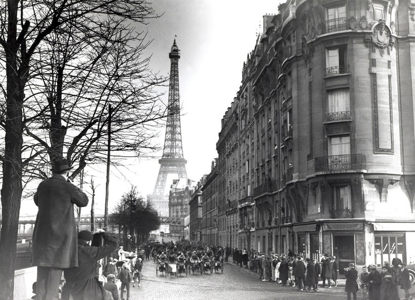 24 эксклюзивных винтажных снимка из жизни Парижа 1920-х годов