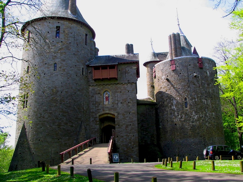 Где находится cardiff