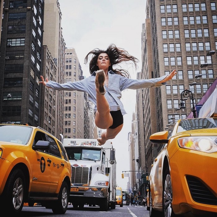 20 нереально крутых портретов танцоров балета, тренирующихся на улицах Нью-Йорка