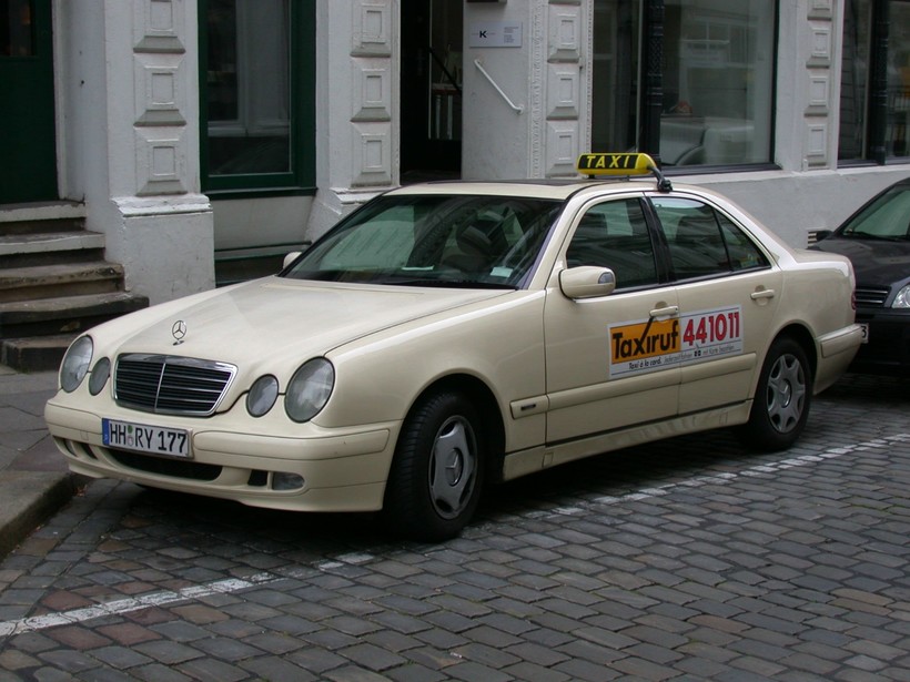 Такси в германии фото