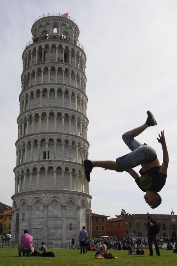 10 фото о том, что большинство людей не умеет фотографироваться с Пизанской башней 