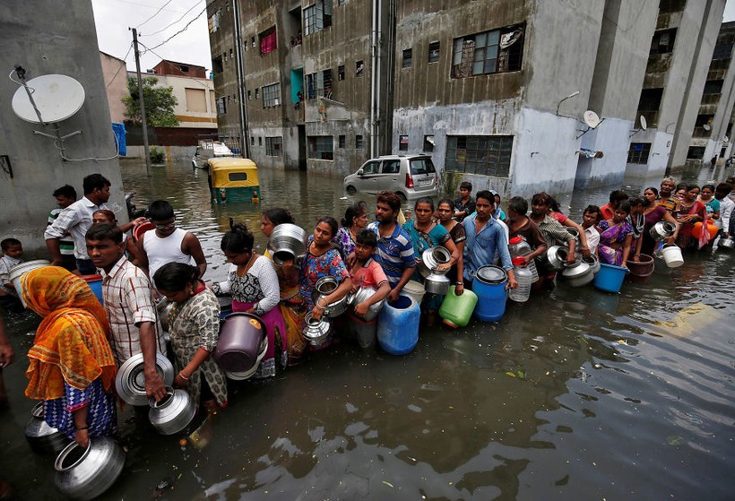 10 ужасающих фото смертоносного наводнения в Азии, о котором никто не рассказывает