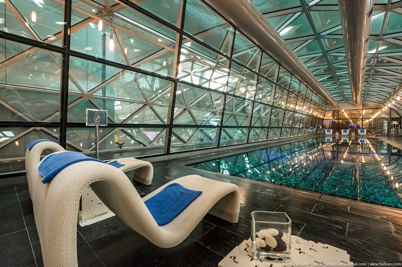 Стыковка, о которой можно только мечтать: космопорт будущего с бассейном в Дохе