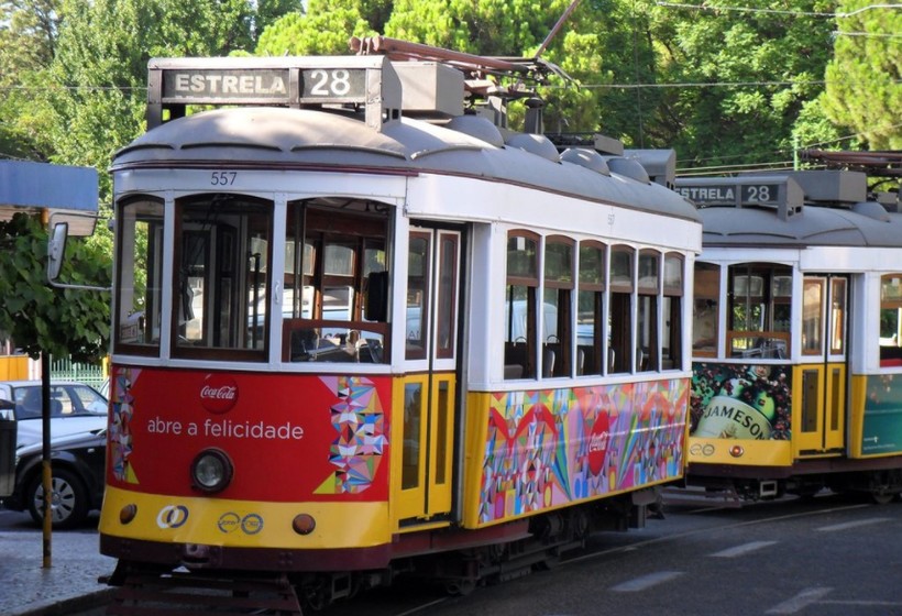 Трамваи 28 маршрута в Лиссабоне различаются 