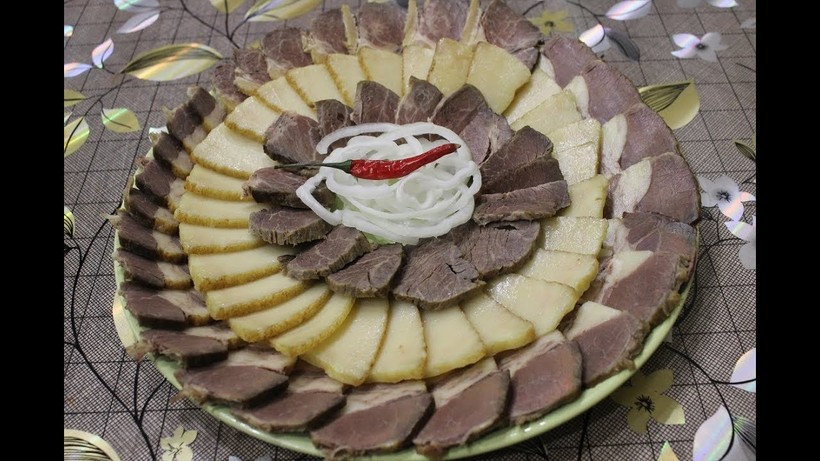 Казахский деликатес из конины "Жал"