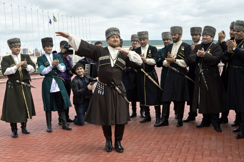 Реферат: Религиозные обрядовые праздники и обычаи народов Чечни