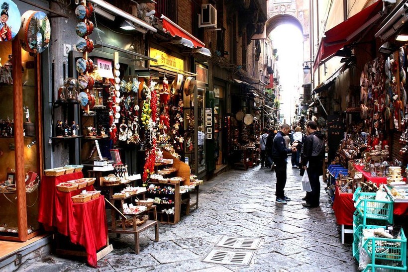 Неаполь: выбираю сувениры