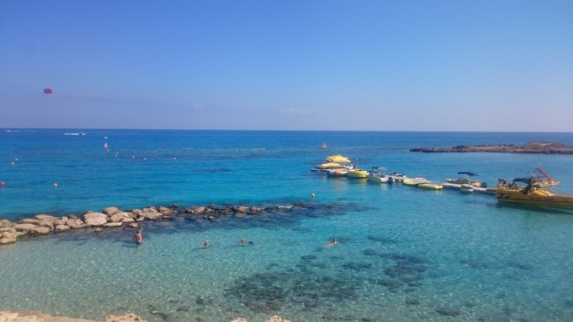 бирюзовое море на Кипре