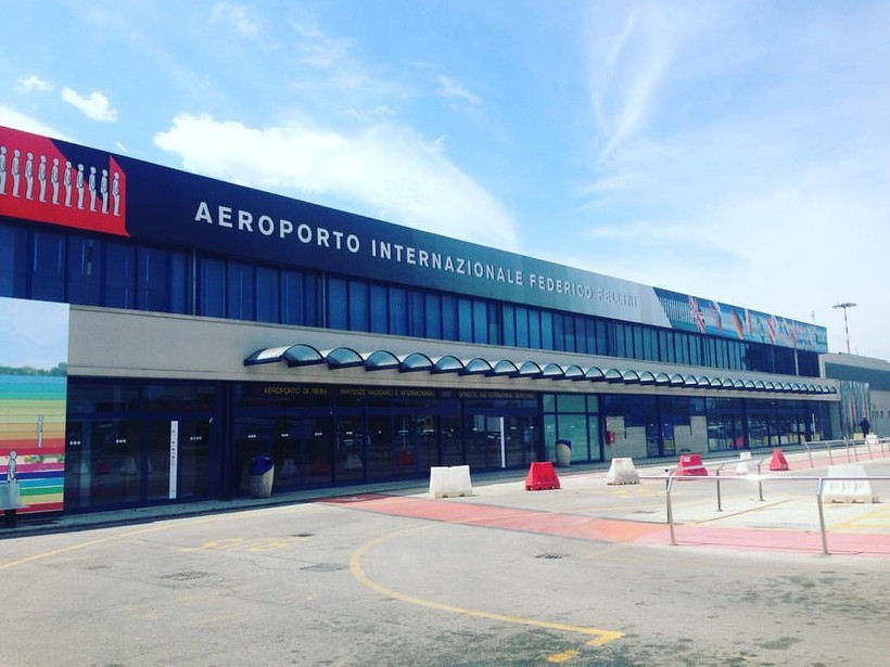 аэропорт в Римини, Италия
