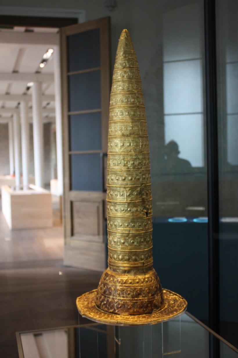 Берлинская золотая шляпа: древний календарь или головной убор волшебника эпохи бронзы