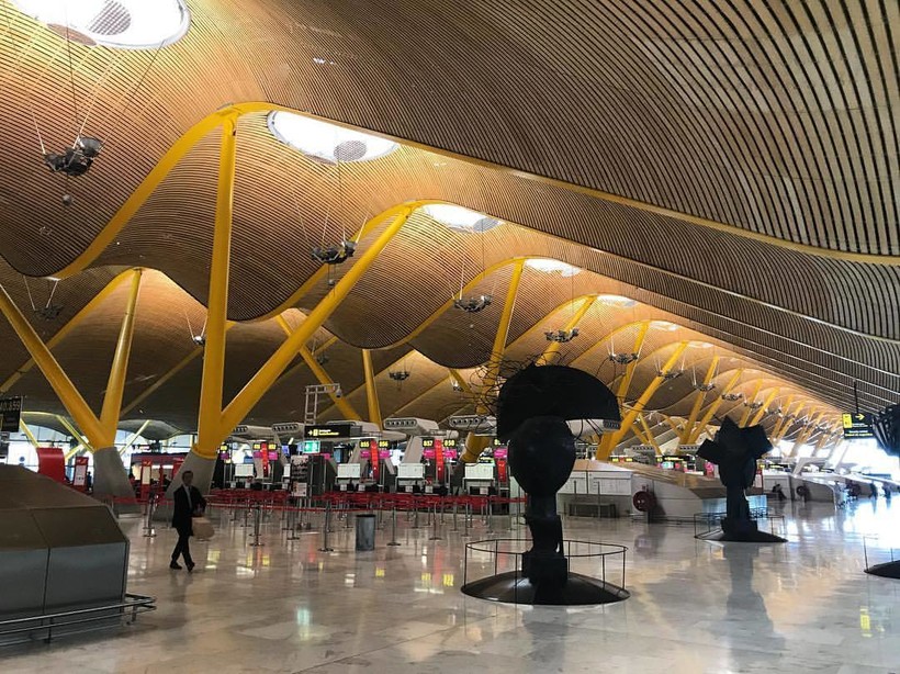 Международный аэропорт Барахас в Мадриде