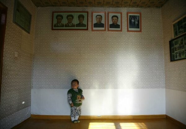 16 правдивых фото о том, насколько бедно выглядят квартиры в Северной Корее