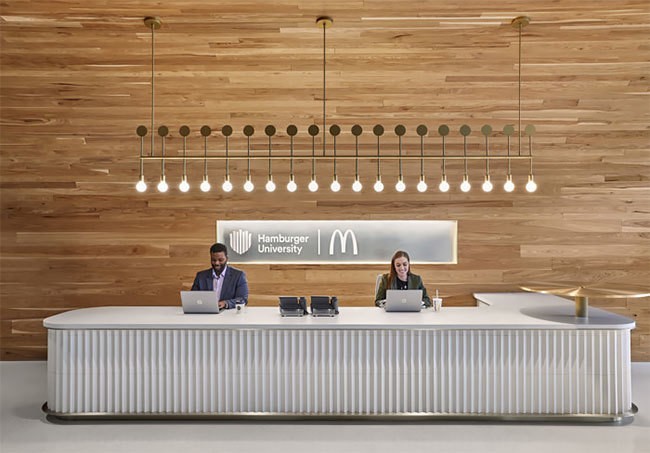 Новый офис компании McDonald’s — это нечто потрясающее 