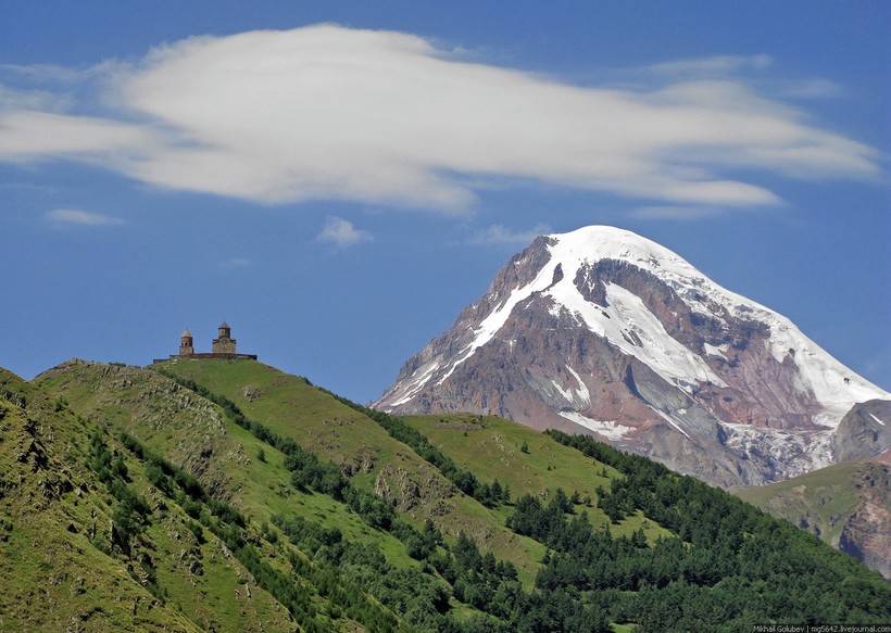 Гора Казбек и Гергети