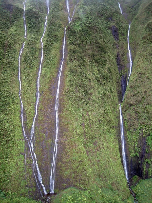 Древняя святыня гавайцев: гора Ваиалеале и Стена слез на Гавайях