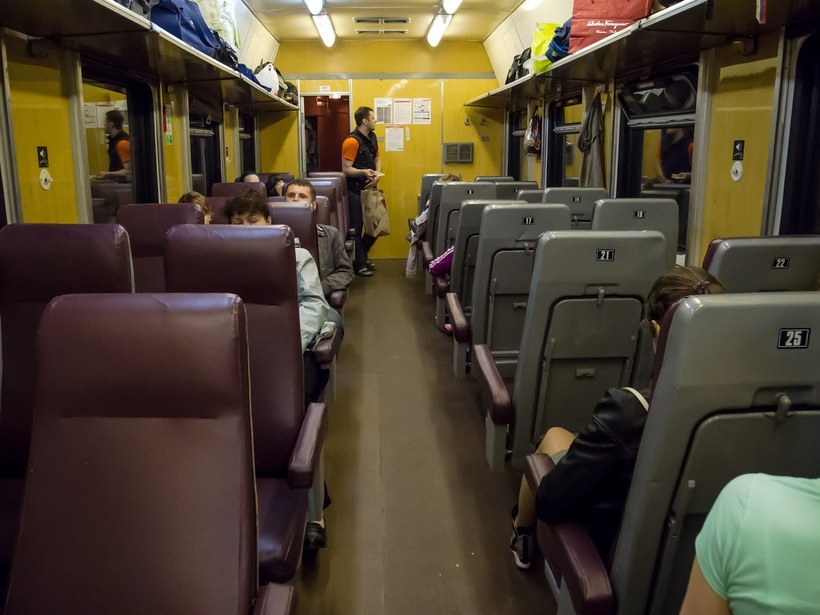 Вагоны сидячие места фото. Поезд 028а сидячий вагон. Сидячий вагон РЖД 2с. Сидячий вагон РЖД 3с. Поезд 337ж сидячий вагон 3ж.