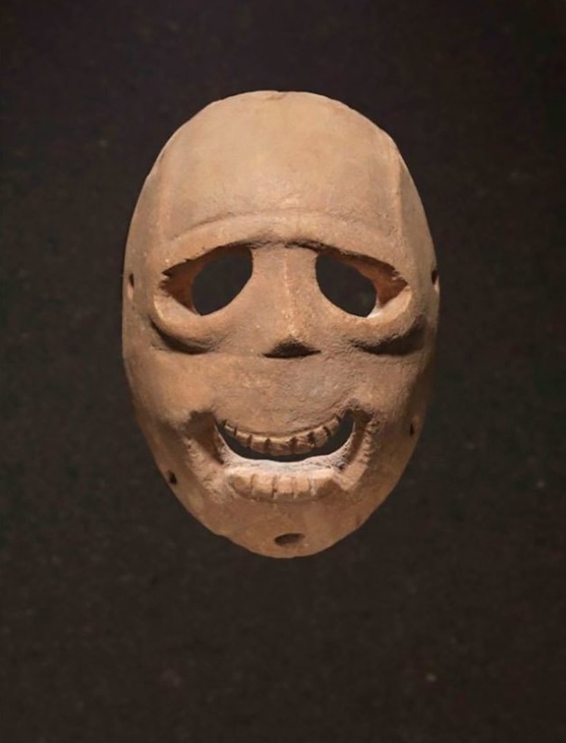 Как выглядят самые древние маски, которым 9 тысяч лет
