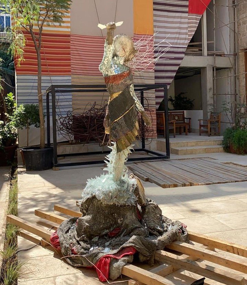 В Бейруте появилась скульптура из металлических обломков