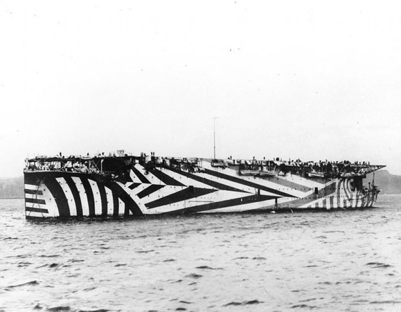 Британский авианосец «Аргус», 1918 год Британский авианосец «Аргус», 1918 год
