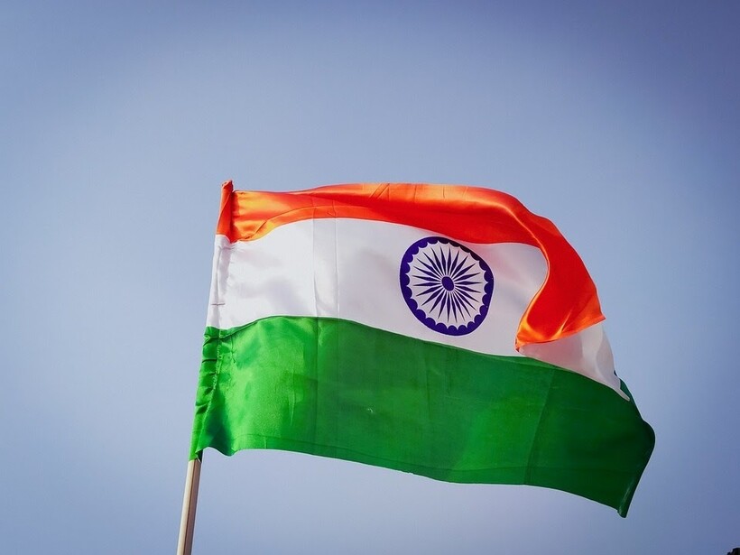 Флаг Индии на флагштоке