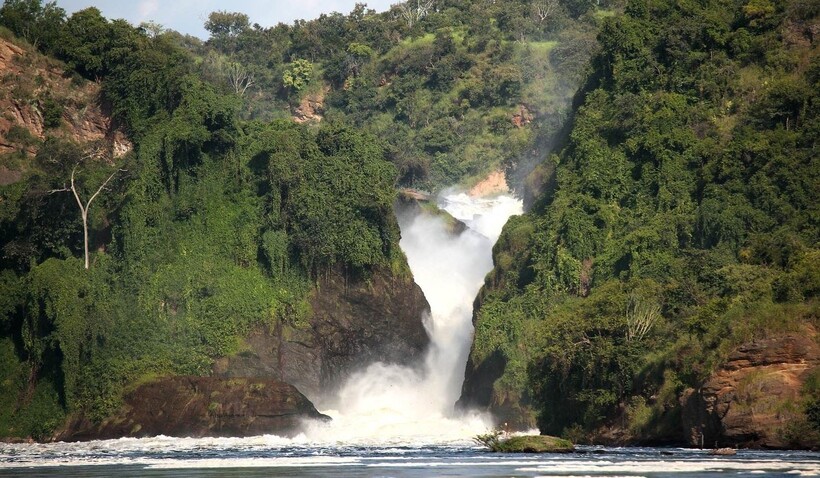 Водопад Кабарега в Уганде