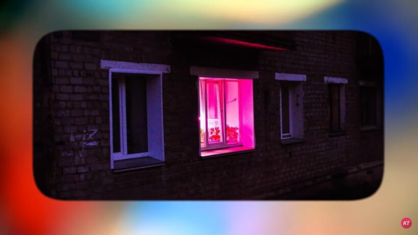 Розовый свет в окнах жилых. Розовый свет в окнах жилых домов. Зачем люди делают в окнах фиолетовый свет.