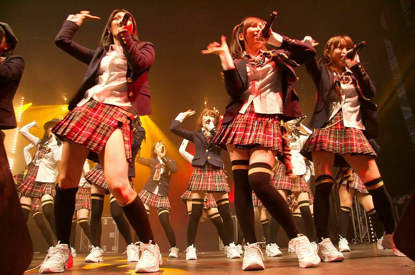 Группа AKB48, которая считается настоящим феноменом: одна из самых продаваемых женских групп в мире Группа AKB48, которая считается настоящим феноменом: одна из самых продаваемых женских групп в мире