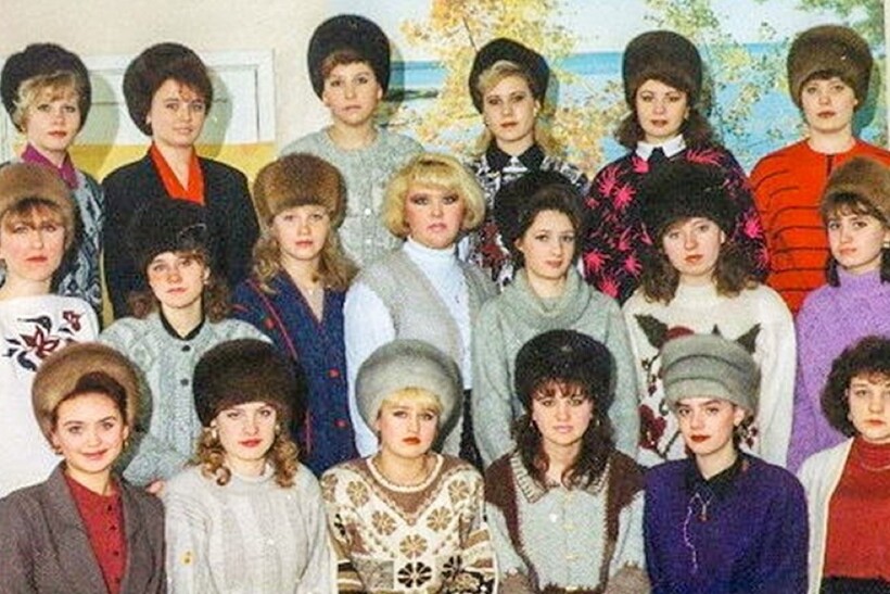 6 причин, почему женщины в СССР не снимали меховые шапки в помещениях