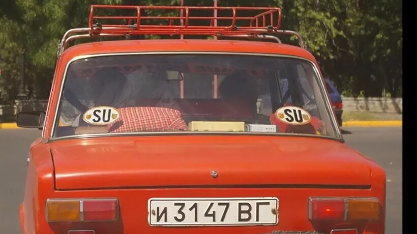 Изолента, розочки и ковры: 7 приемов тюнинга автомобиля в СССР