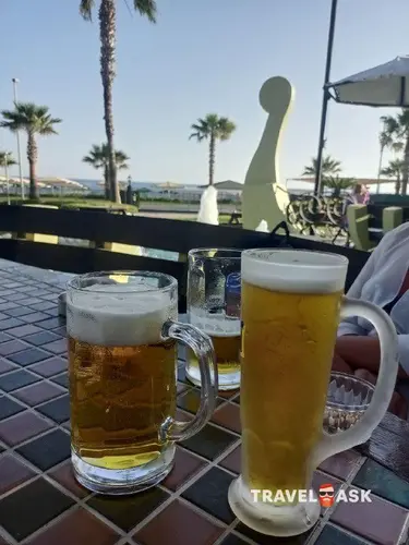 Kamelya Collection Aishen Club