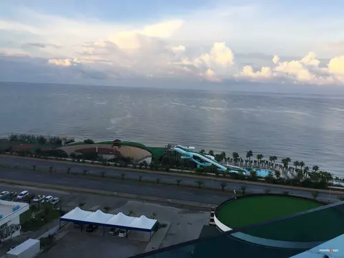 Vikingen Infinity Resort & Spa