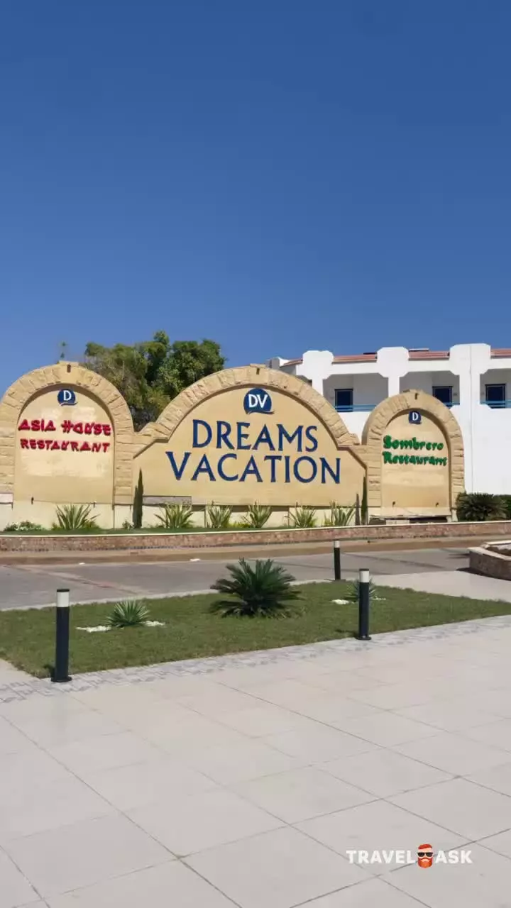 Dreams Vacation Beach Resort