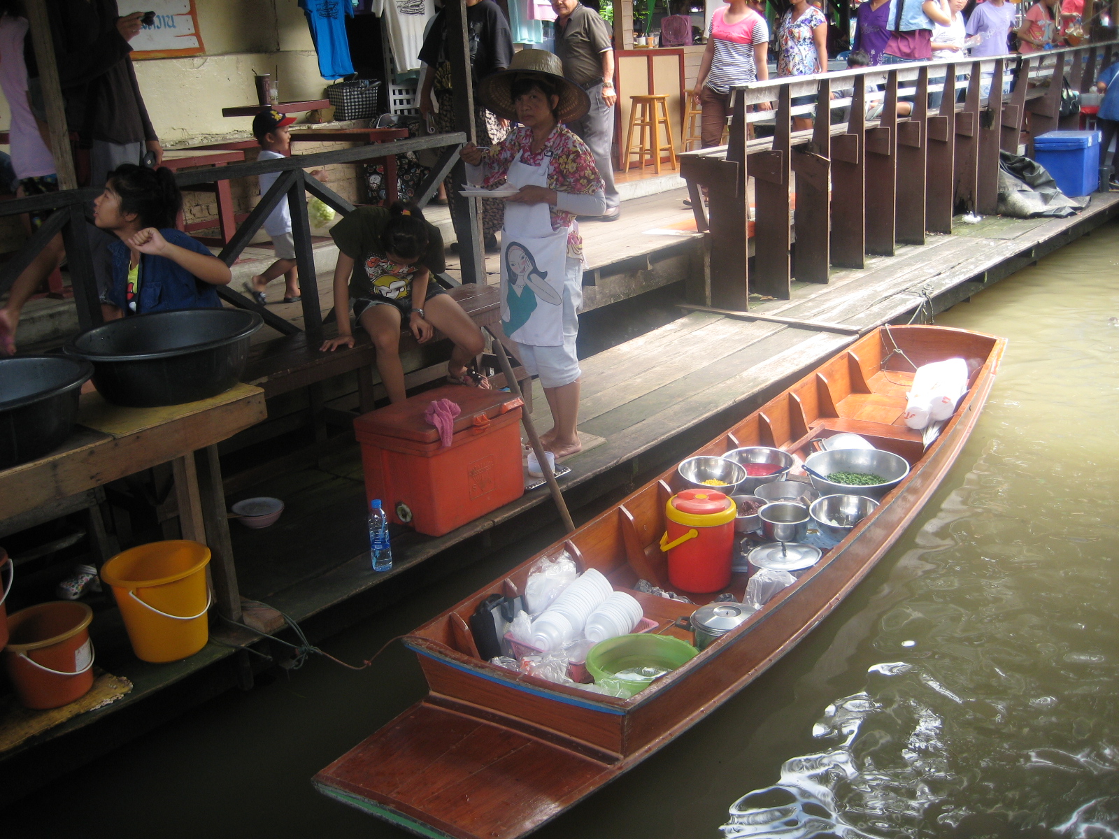 Талинг Чан. Плавучий рынок в Бангкоке. Плавучий рынок в Тайланде. Жемчужный рынок в Бангкоке. Ответ бангкок