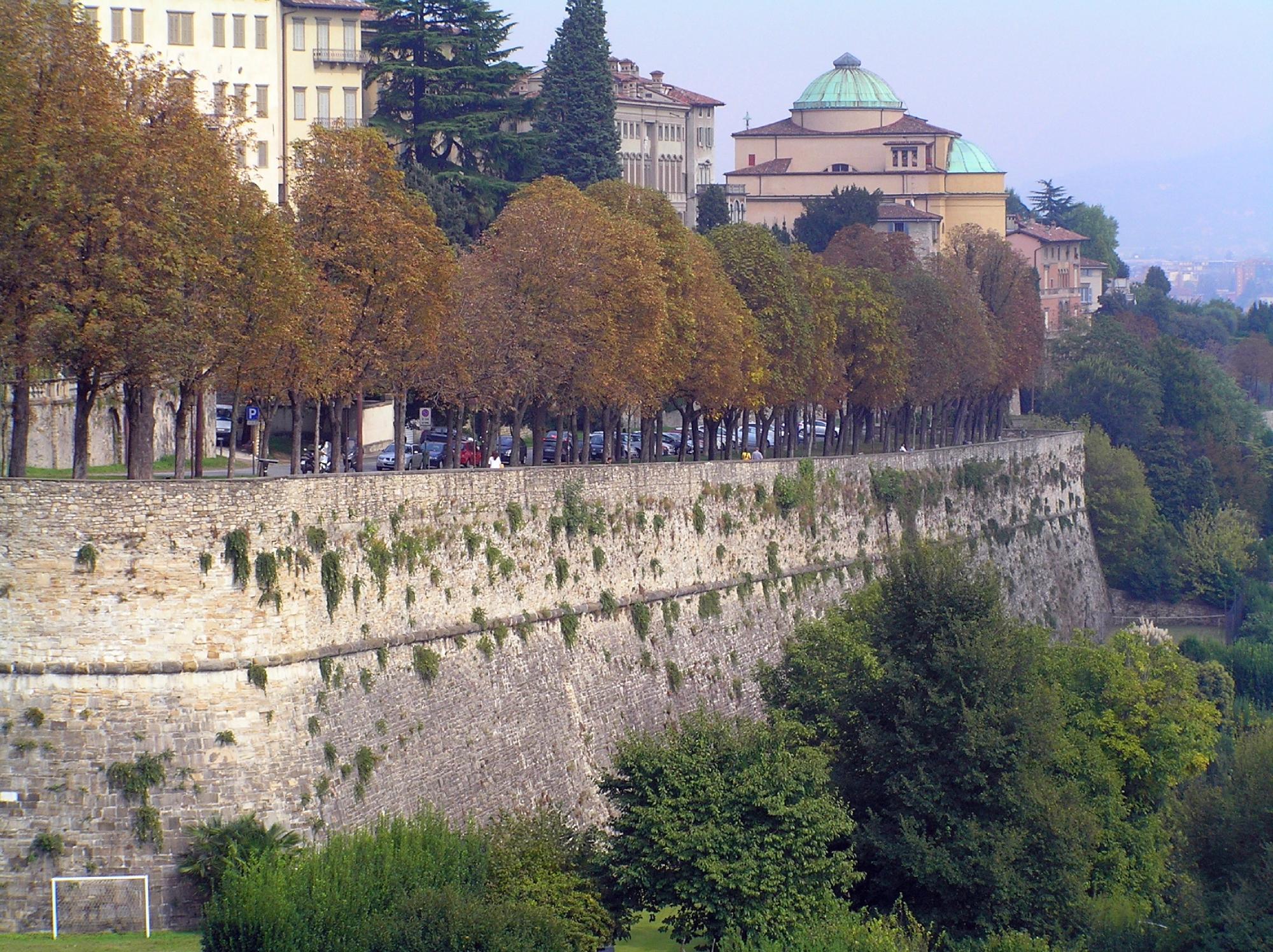 Крепостная стена Бергамо