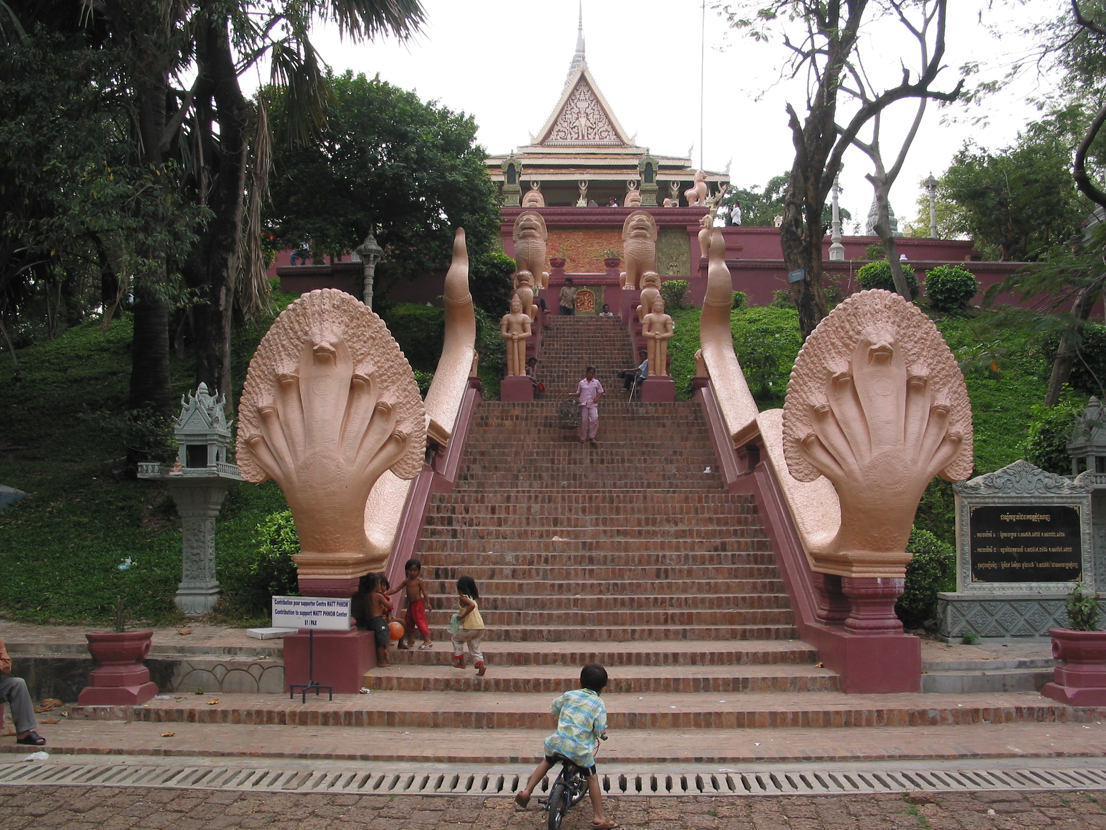 Монастырь Ват Пном
