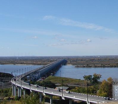 Мост через реку Амур