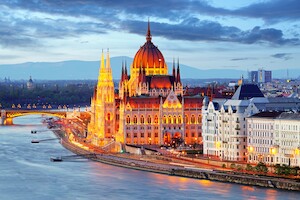 Венгрия сократила срок действия прививочных сертификатов