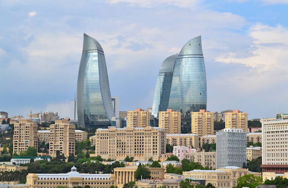 «Азимут» в июне запустит​ прямые перелёты между Астраханью и Баку