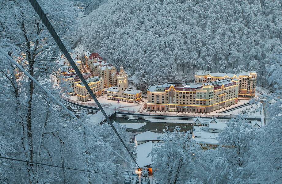 Горные курорты Сочи засыпало снегом