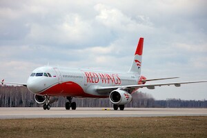 Неожиданный поворот: пассажиры самолета прилетели в Челябинск вместо Екатеринбурга