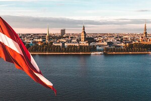 Латвия не будет отменять запрет на въезд россиян