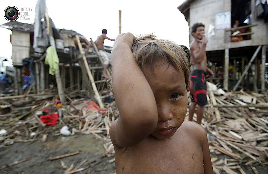 10 устрашающих снимков о разрушительной силе тайфуна Раммасун