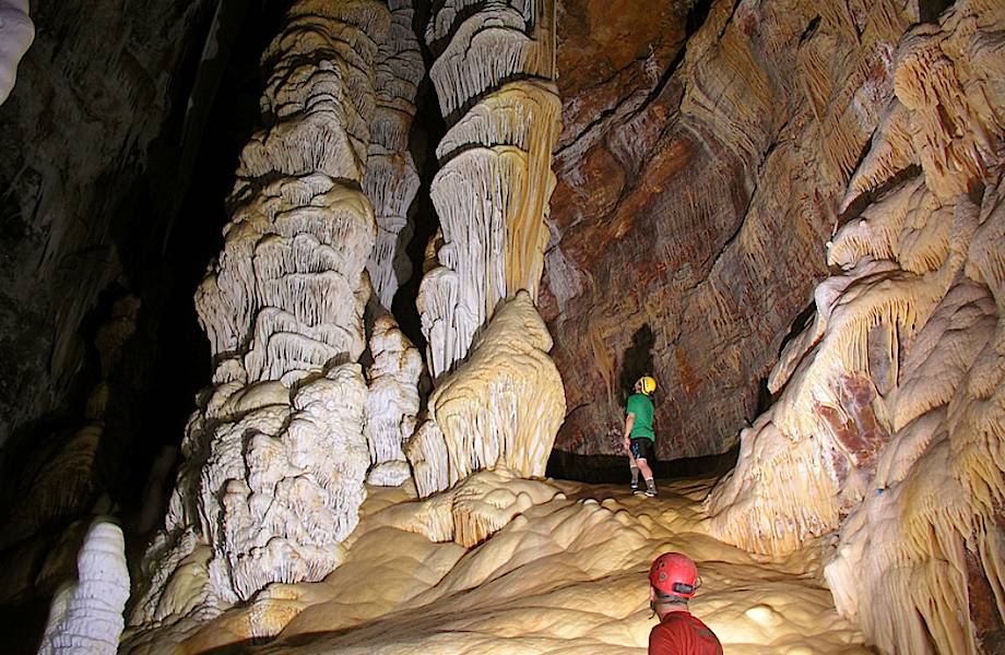 14 фото Лечугии, одной из самых уникальных пещер в мире
