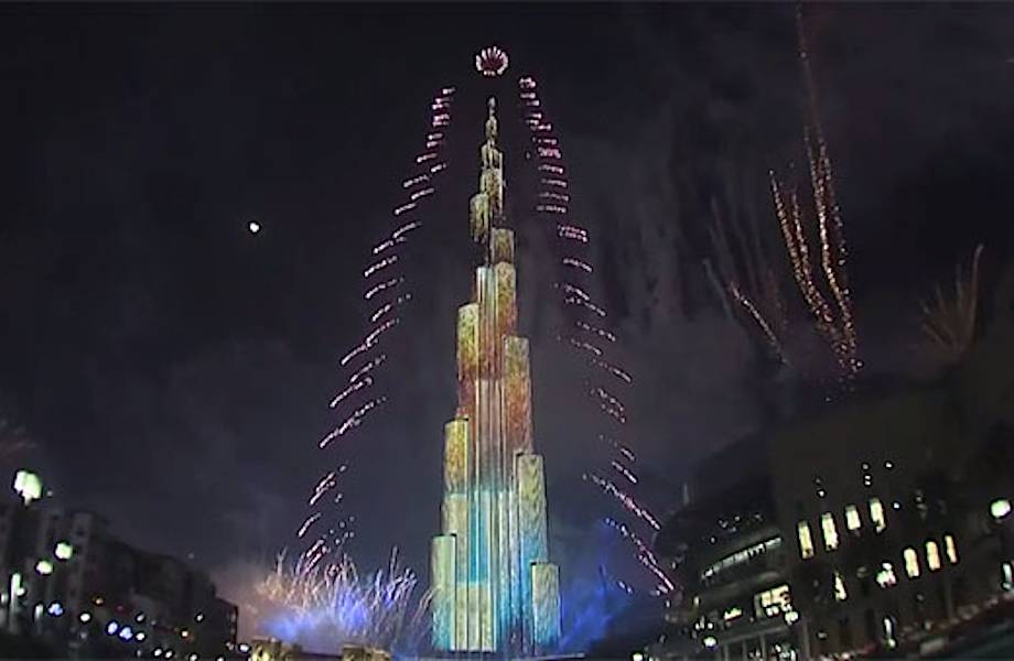 Видео: Дубай встретил Новый год самым зрелищным и красивым фейерверком в истории 
