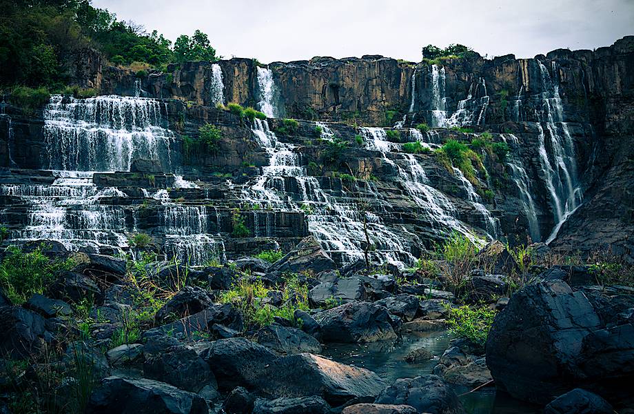 Невероятное путешествие к самому большому и прекрасному водопаду Вьетнама
