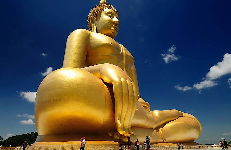15 самых огромных статуй мира