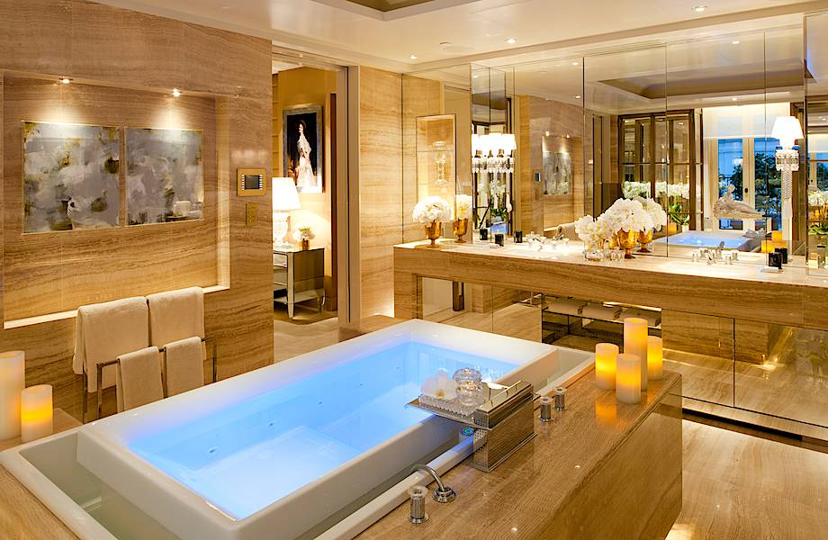 12 самых безумных ванных комнат в отелях со всего мира