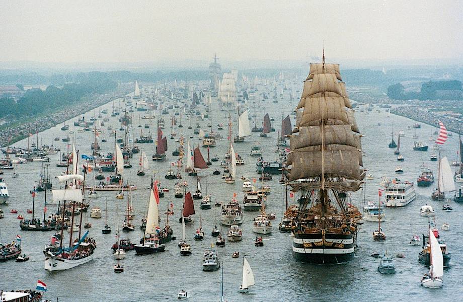 11 снимков парада кораблей в Амстердаме, после которых сразу хочется выйти в море