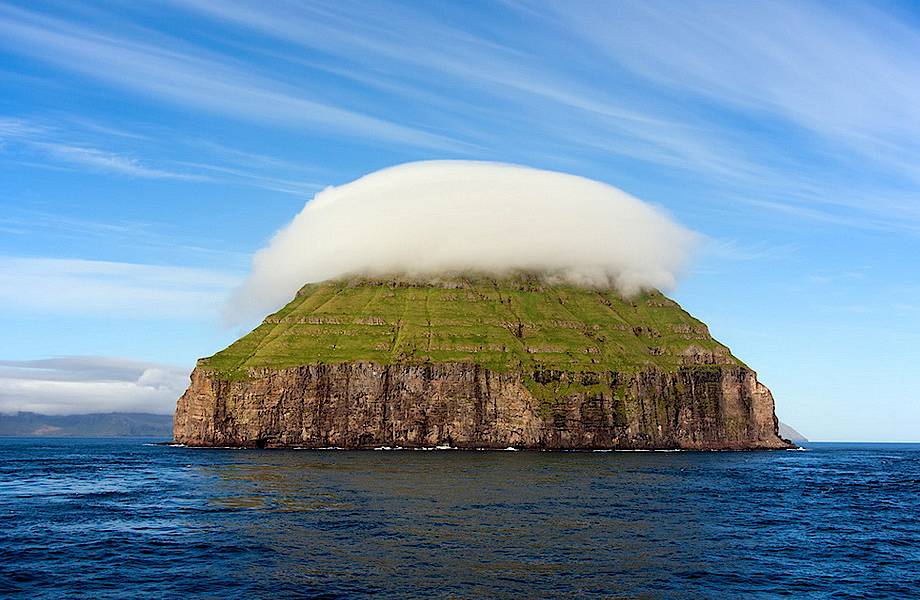 Остров с короной из облаков. Одно из самых удивительных мест на нашей планете!