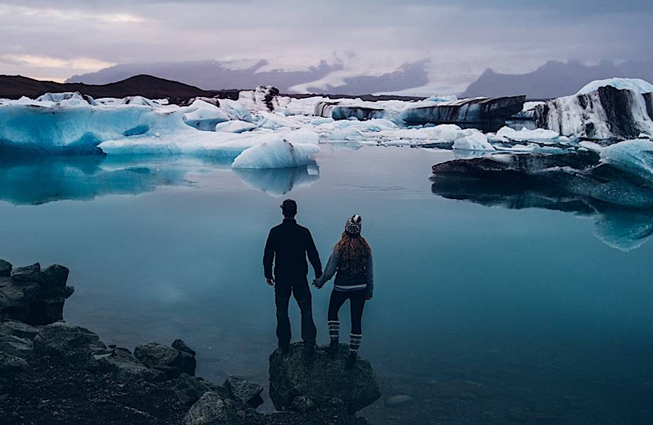 Вместо традиционной свадьбы эта пара решила отправиться в путешествие по Исландии
